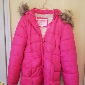 Girls puffer coat with attached hood 8/10
